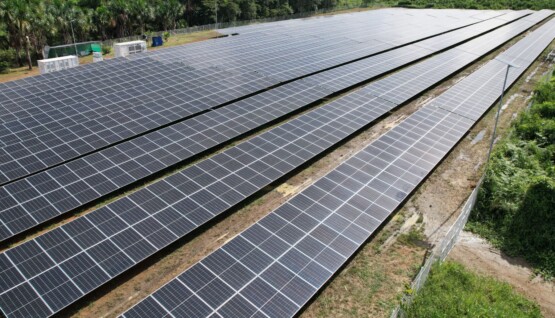 Paneles solares en San Lorenzo - Foto: Novum solar